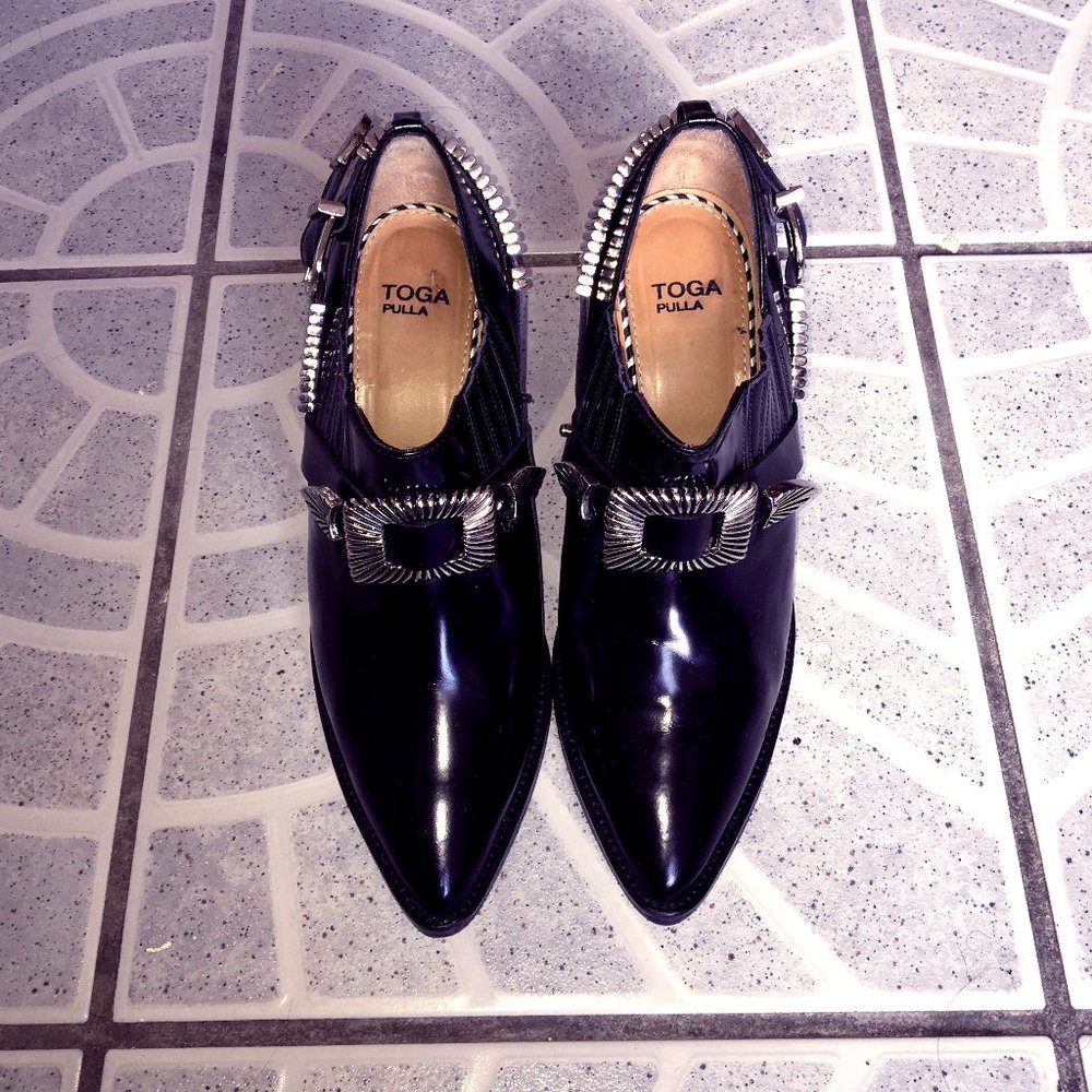 TOGA PULLA - Embellished Buckle Ankle Boots